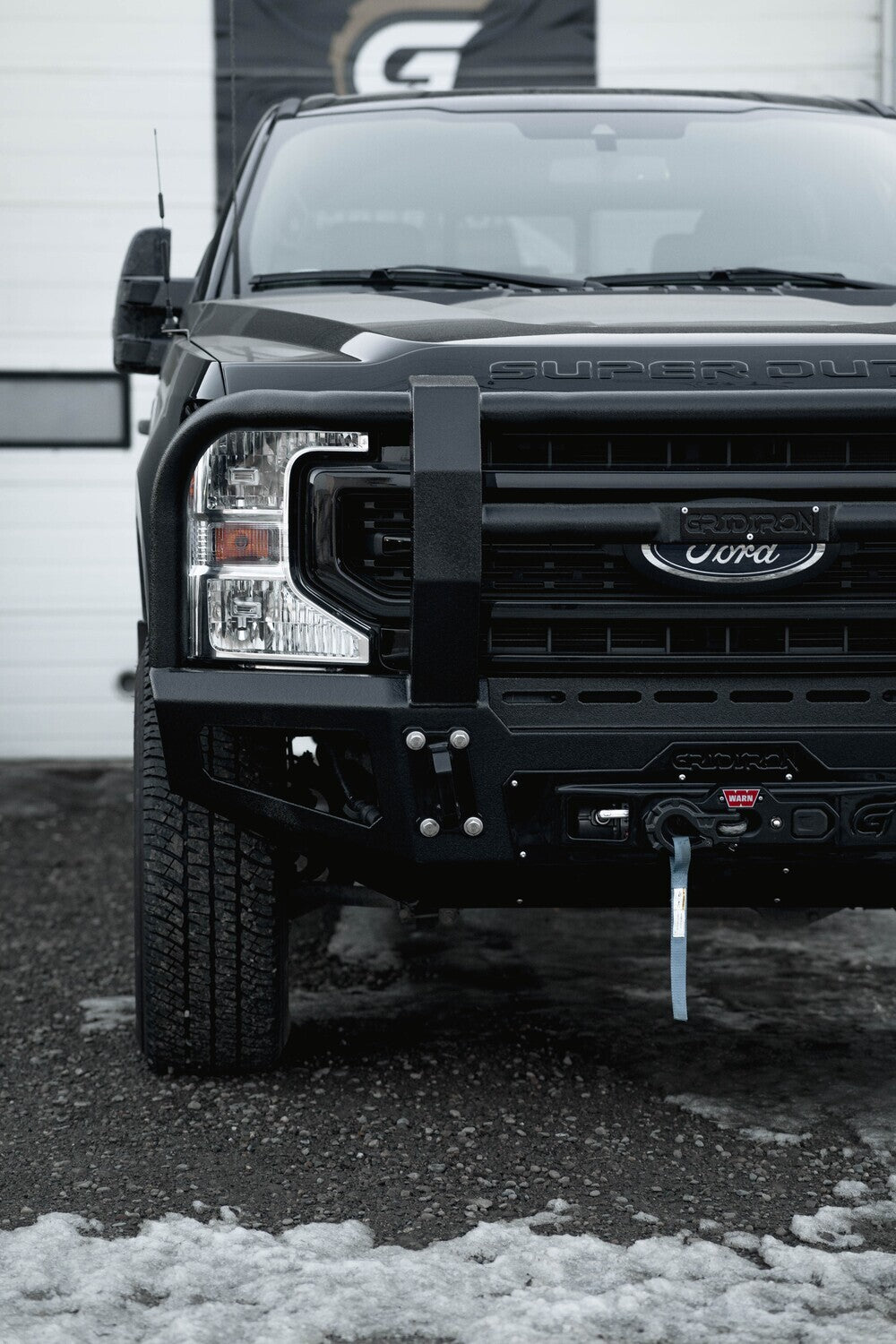 GRIDIRON 2017-2022 Ford F250/F350 Full Tube Winch Front Bumper